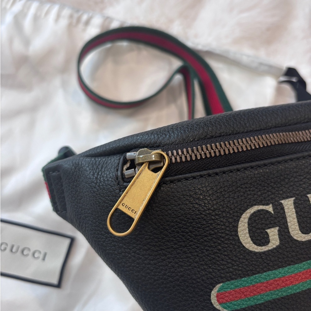 Brand New GUCCI Logo Printed Small Black Belt Bag Fanny Pack Sz 115 - Picture 4 of 6